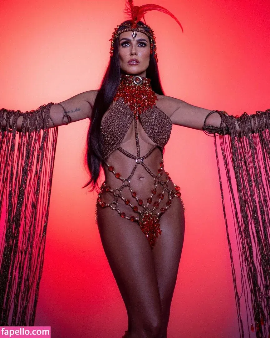 Deborah Secco Onlyfans Photo Gallery 