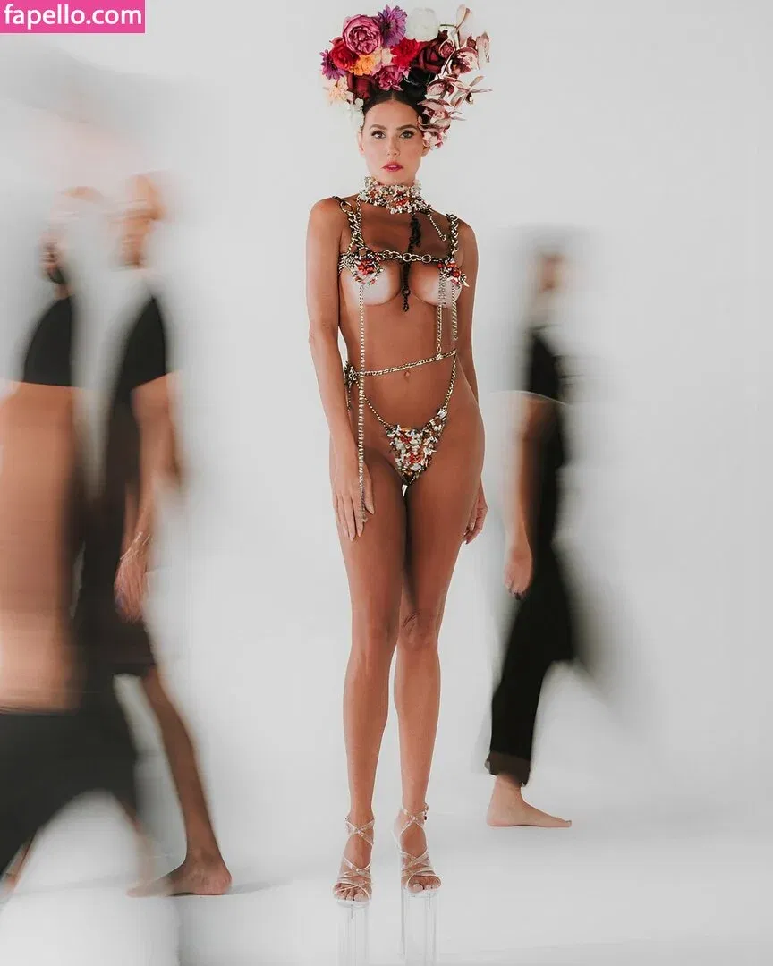 Deborah Secco Onlyfans Photo Gallery 