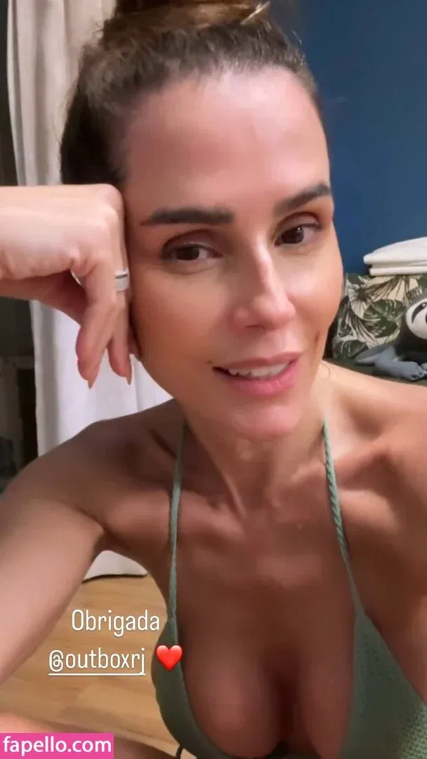 Deborah Secco Onlyfans Photo Gallery 