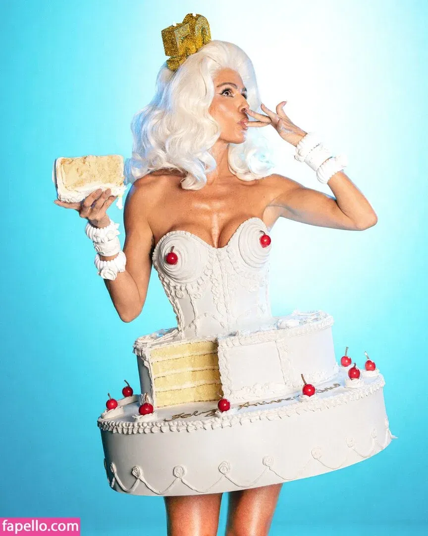 Deborah Secco Onlyfans Photo Gallery 