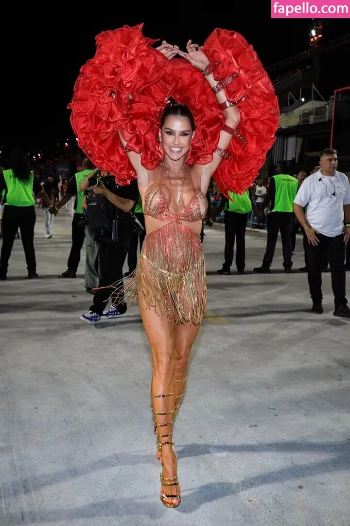 Deborah Secco Onlyfans Photo Gallery 