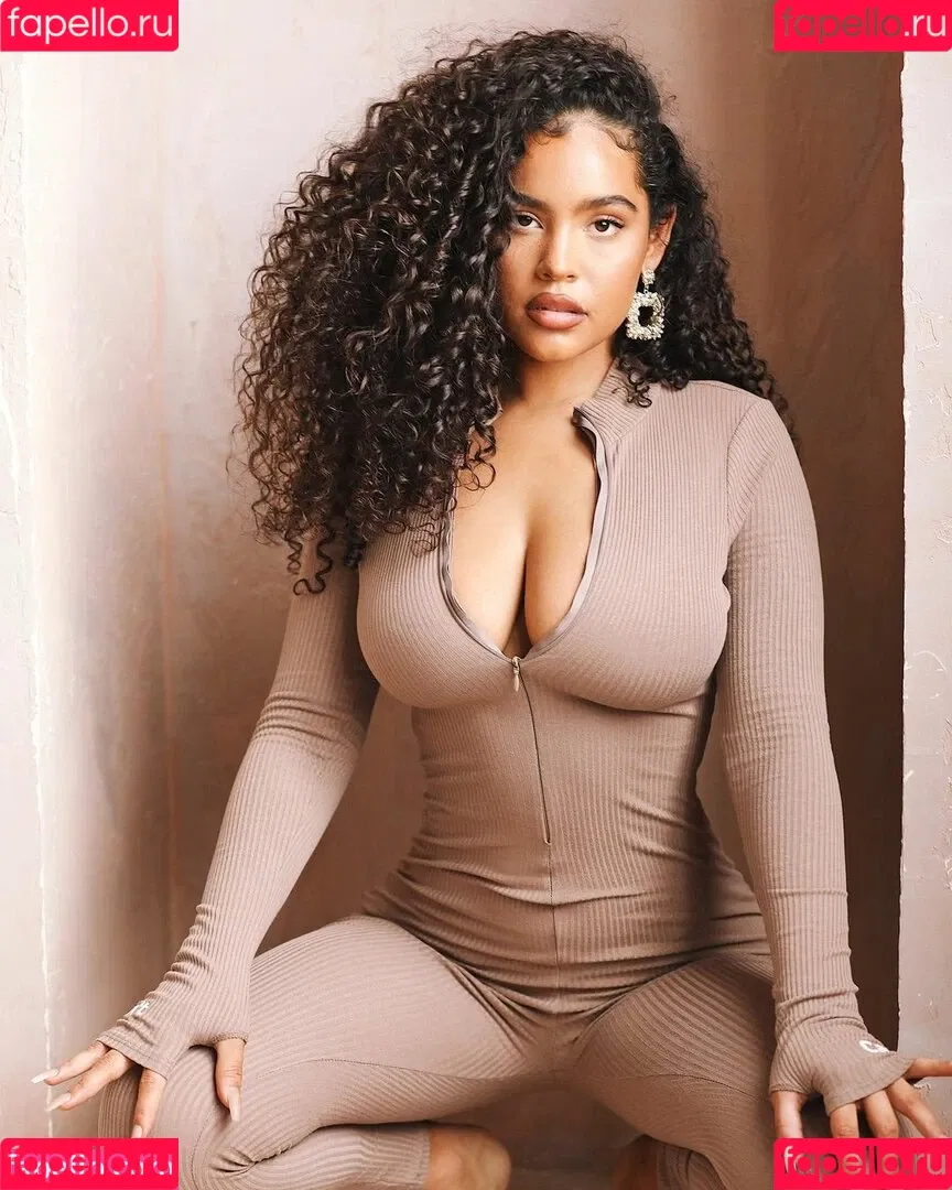 Malaika Terry Onlyfans Photo Gallery 