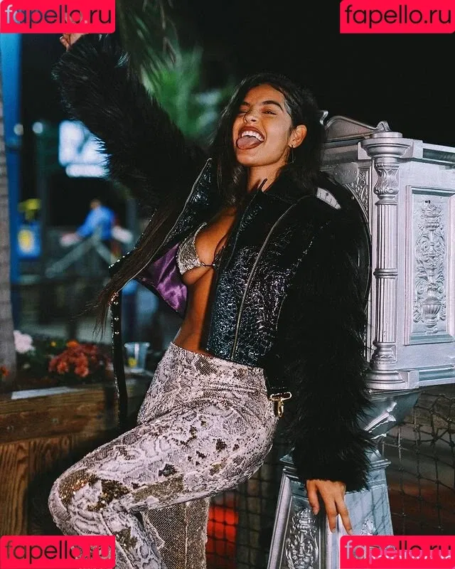 Malaika Terry Onlyfans Photo Gallery 