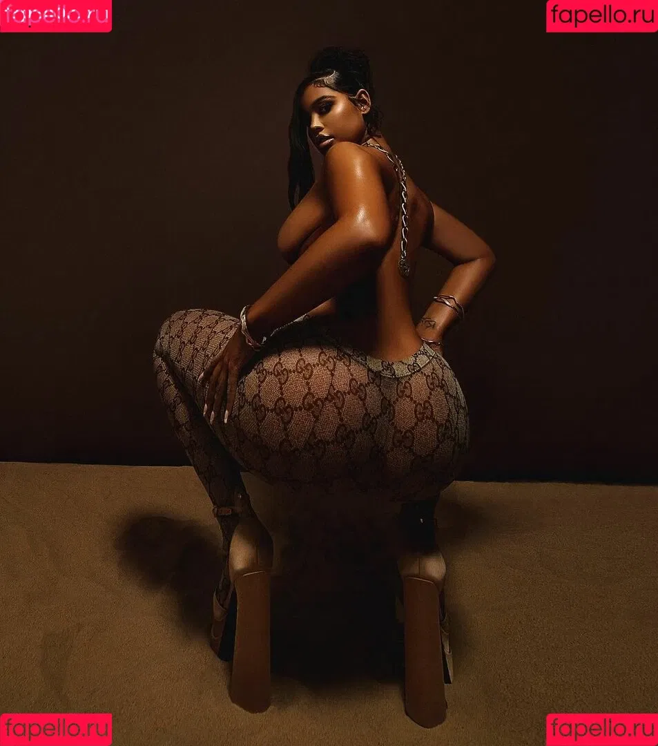 Malaika Terry Onlyfans Photo Gallery 