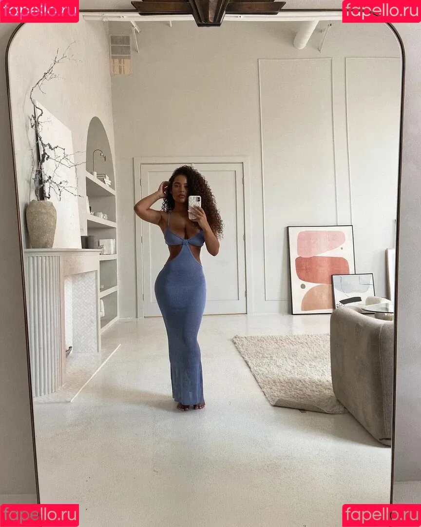 Malaika Terry Onlyfans Photo Gallery 