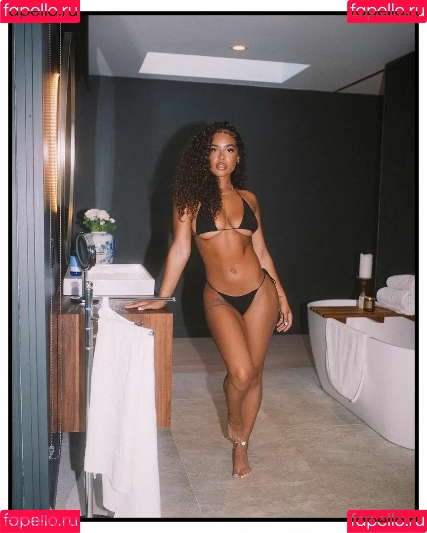 Malaika Terry Onlyfans Photo Gallery 