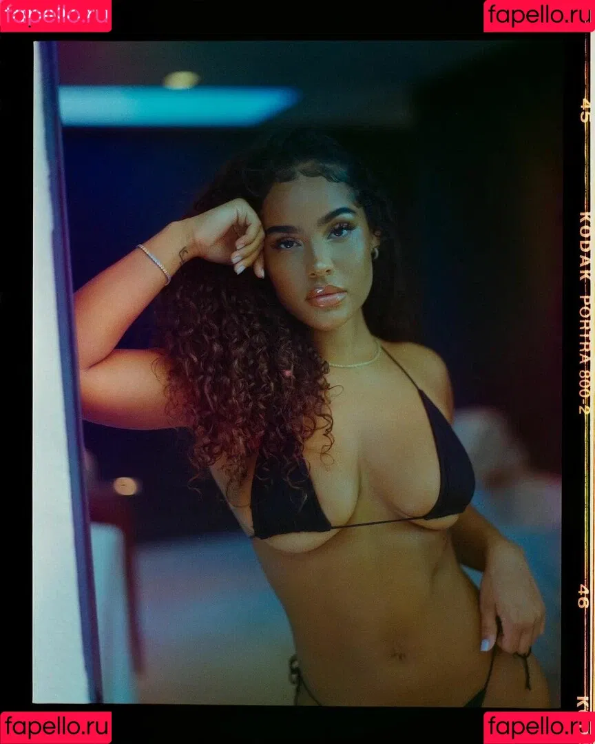Malaika Terry Onlyfans Photo Gallery 