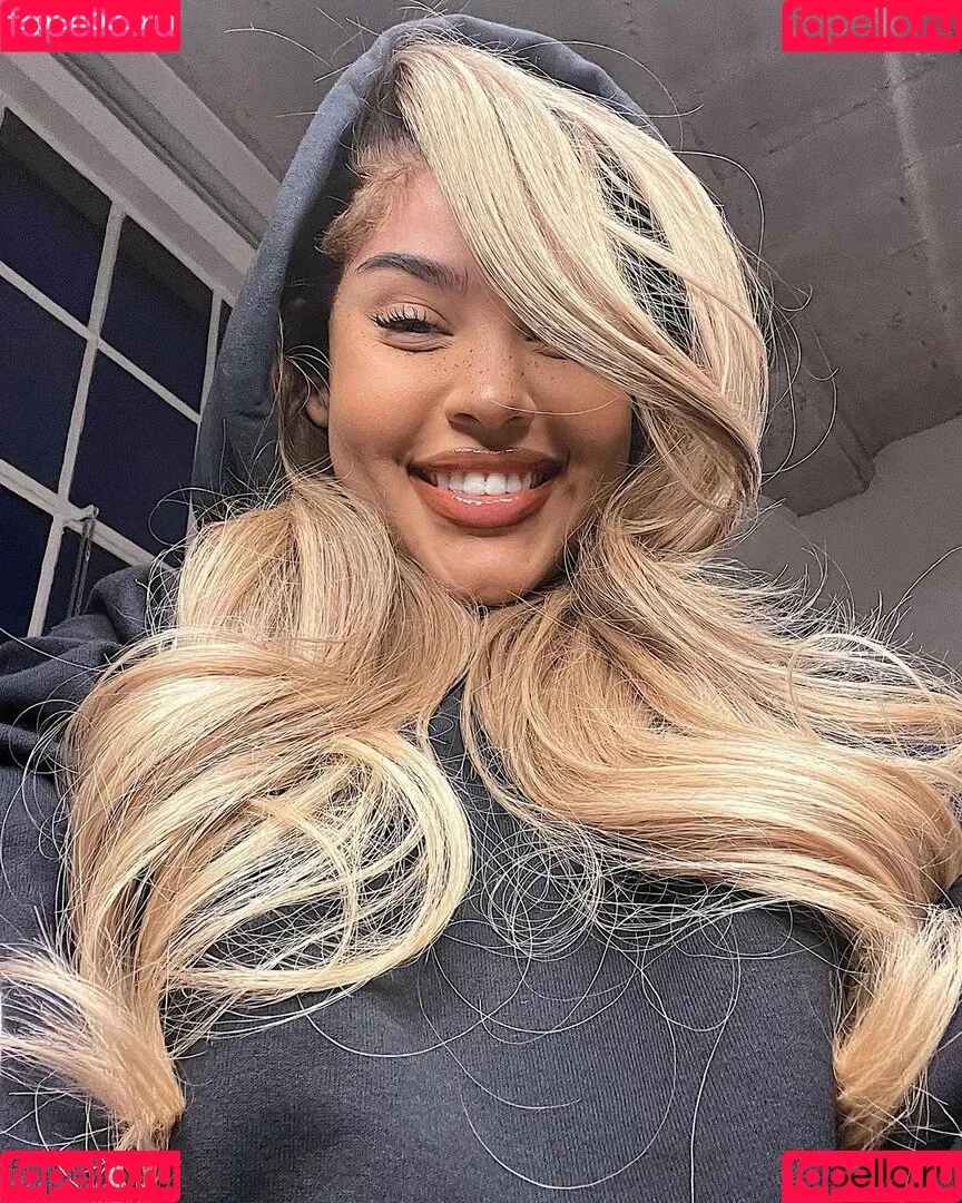 Malaika Terry Onlyfans Photo Gallery 