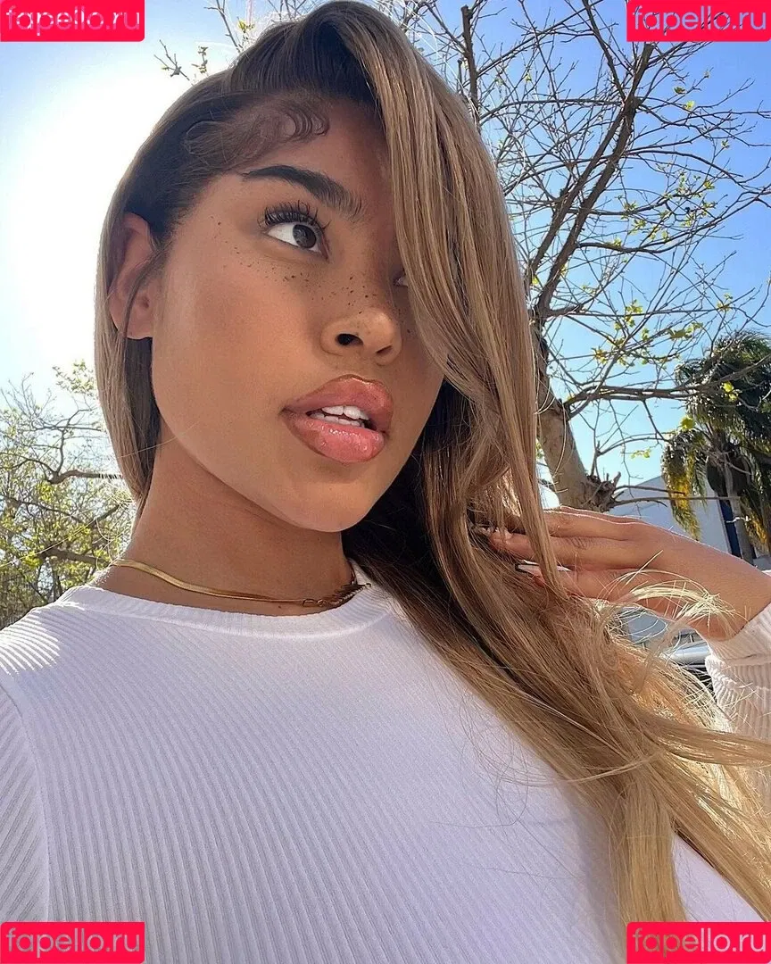 Malaika Terry Onlyfans Photo Gallery 