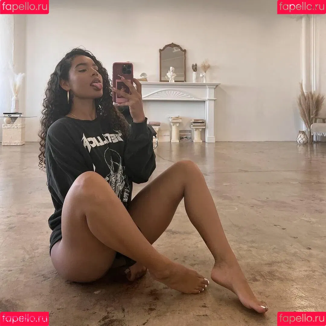 Malaika Terry Onlyfans Photo Gallery 