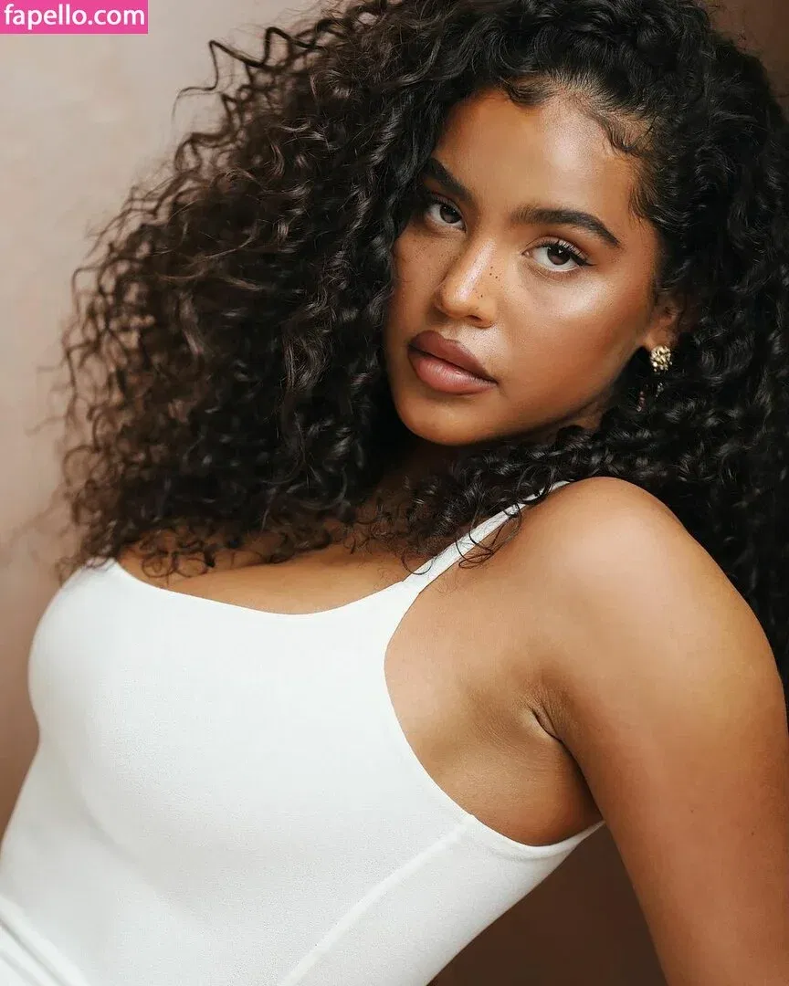 Malaika Terry Onlyfans Photo Gallery 