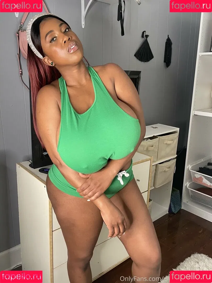 clubmaseratixxx Onlyfans Photo Gallery 