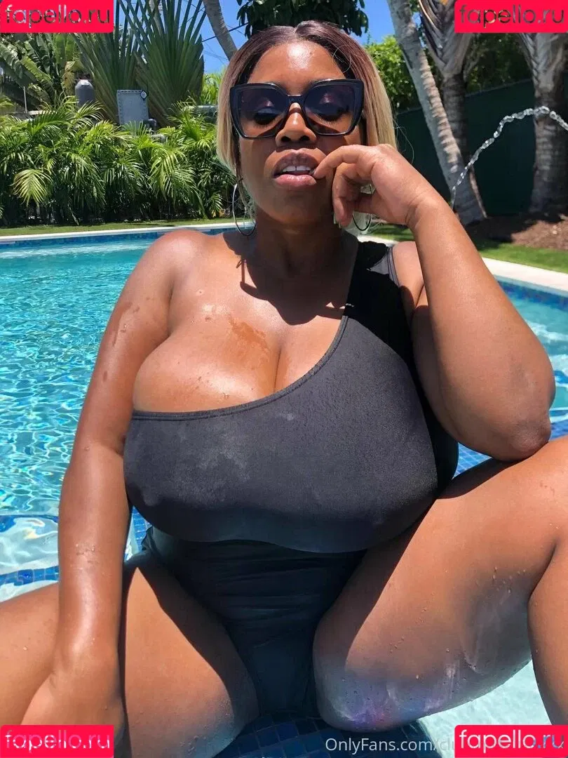 clubmaseratixxx Onlyfans Photo Gallery 