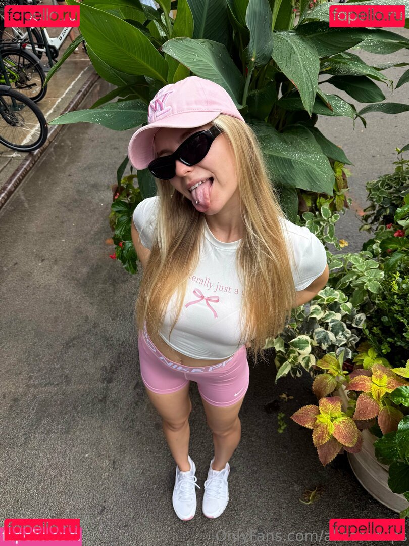 aliceredlips Nude Onlyfans Photo 15
