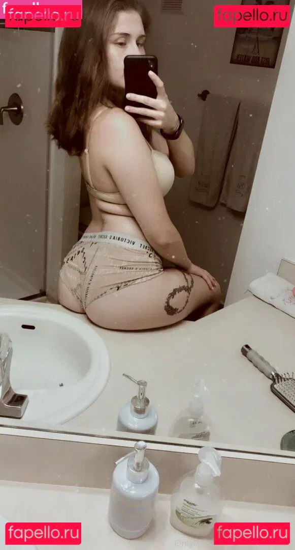 nessajade Onlyfans Photo Gallery 