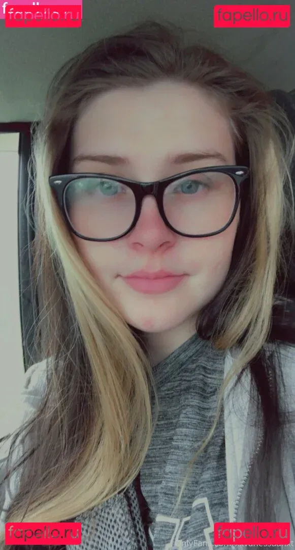 nessajade Onlyfans Photo Gallery 