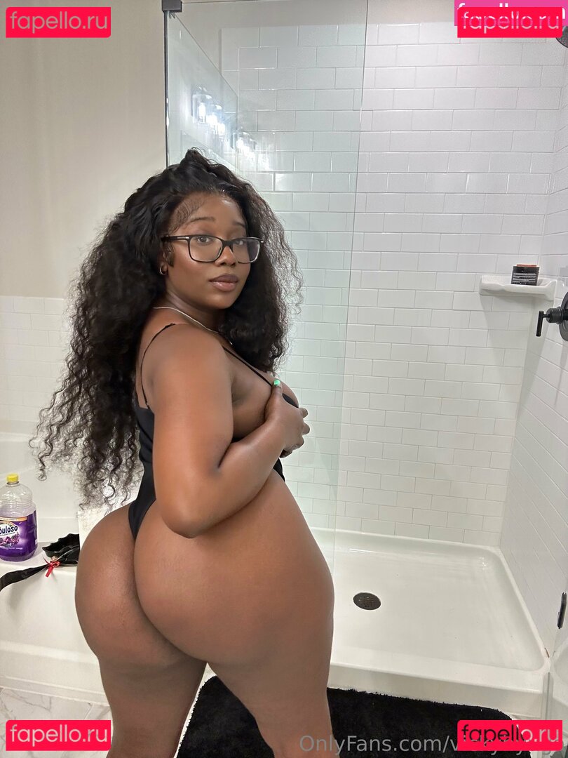 vickyhyuga / vickyhyugaaa Onlyfans Photo Gallery 