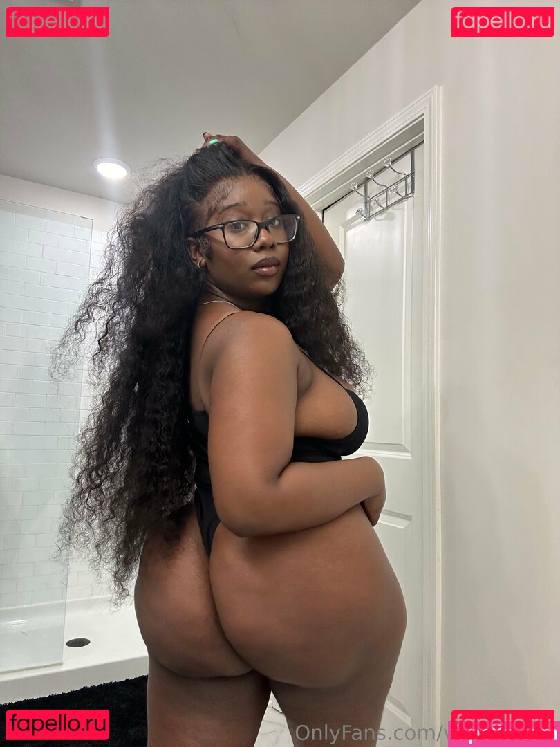 vickyhyuga / vickyhyugaaa Onlyfans Photo Gallery 