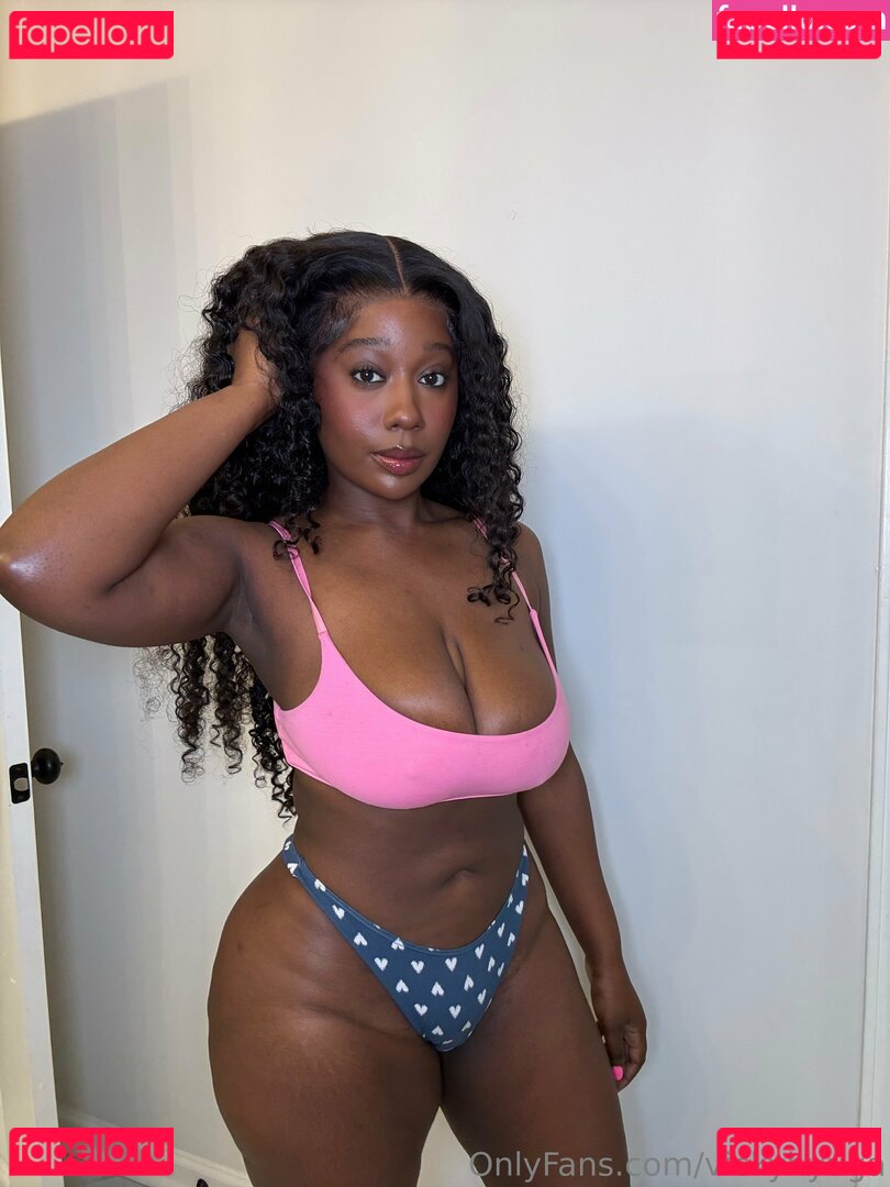 vickyhyuga / vickyhyugaaa Onlyfans Photo Gallery 