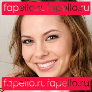 Bindi Irwin / BindiIrwin / bindisueirwin Onlyfans Photo Gallery 