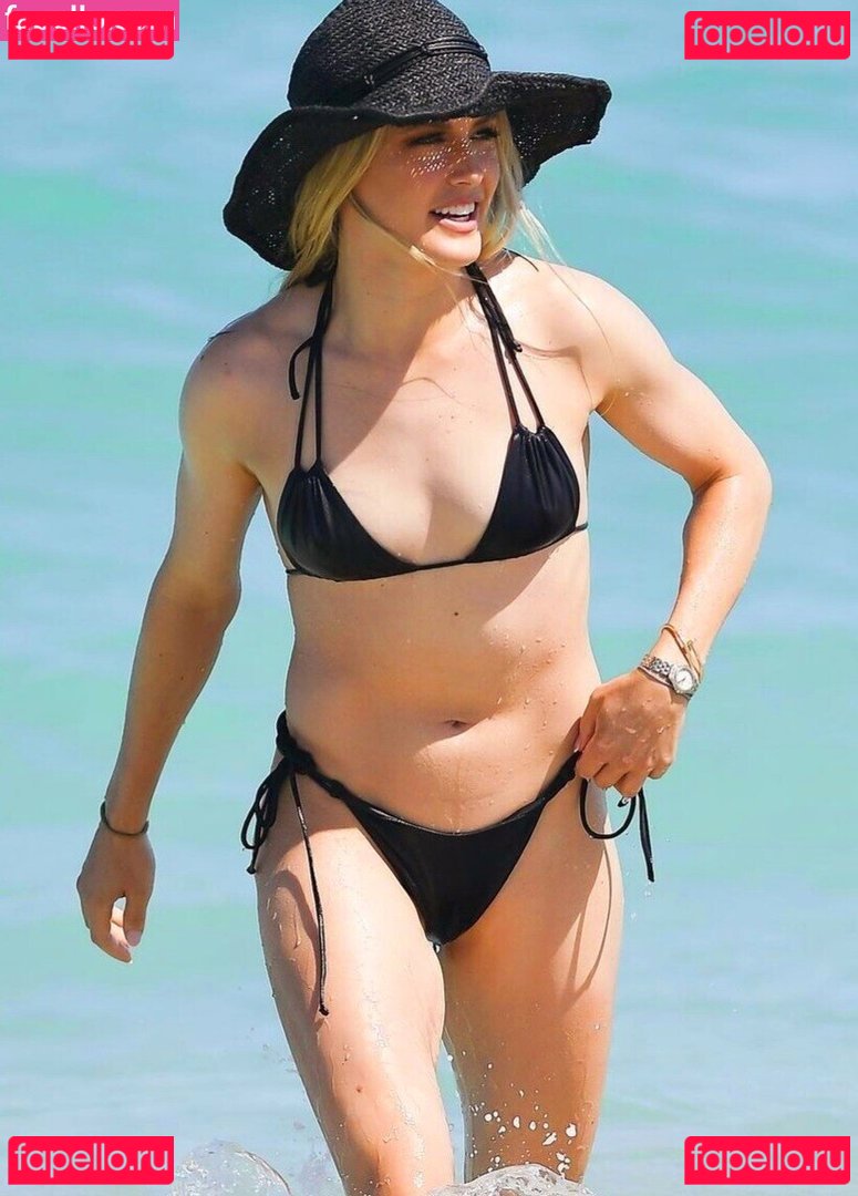 Eugenie Bouchard / geniebouchard Onlyfans Photo Gallery 