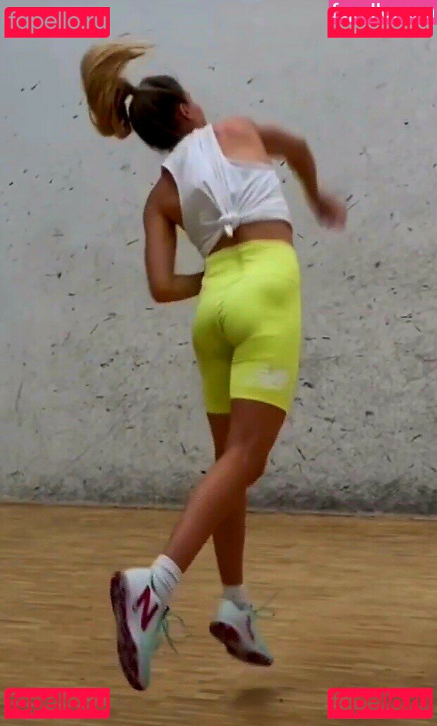 Eugenie Bouchard / geniebouchard Onlyfans Photo Gallery 