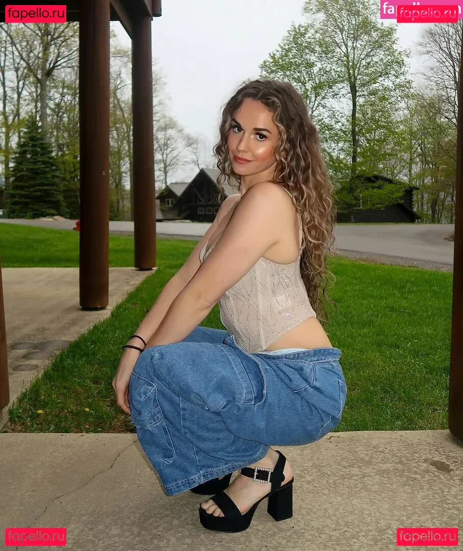 Gabby J David Onlyfans Photo Gallery 