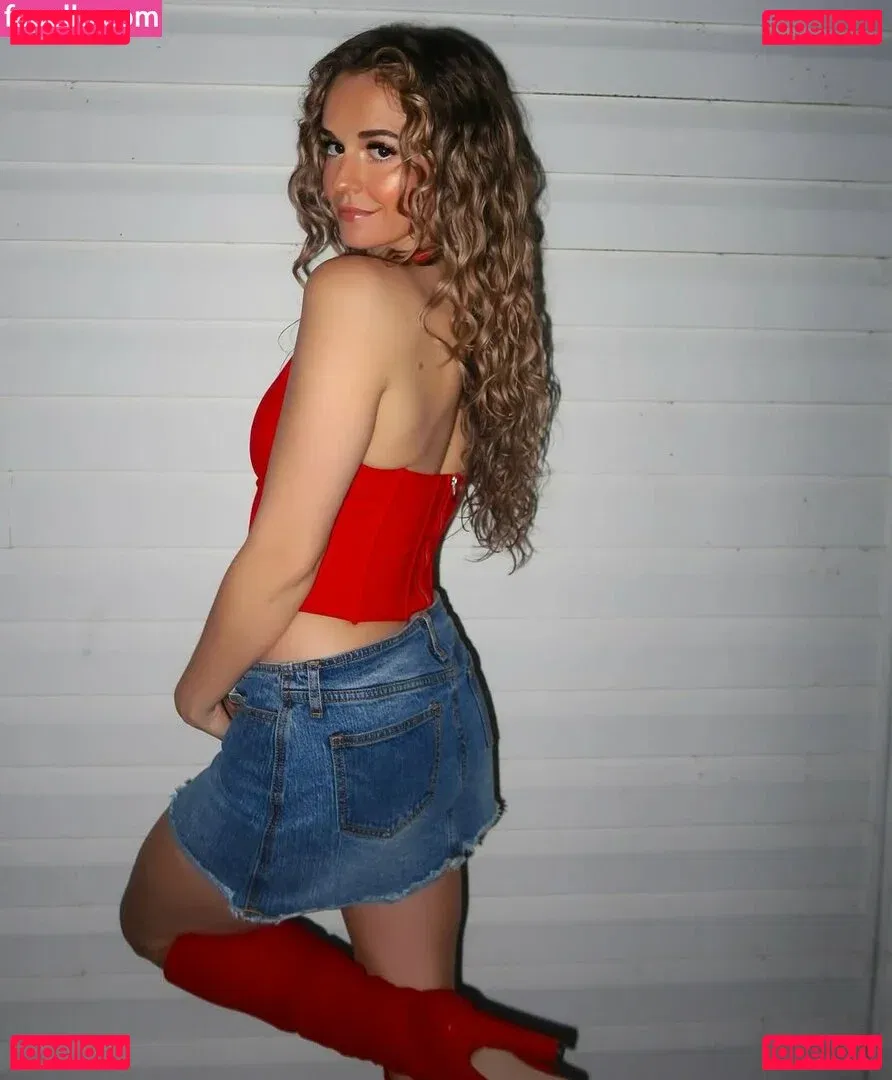 Gabby J David Onlyfans Photo Gallery 