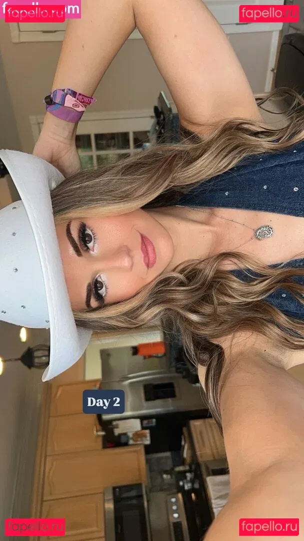 Gabby J David Onlyfans Photo Gallery 