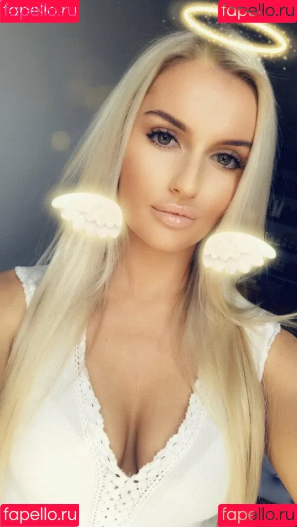 Mariah May Onlyfans Photo Gallery 