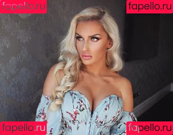 Mariah May Onlyfans Photo Gallery 