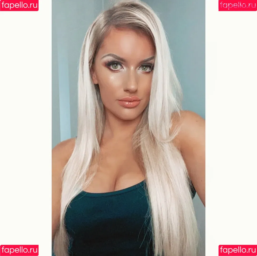 Mariah May Onlyfans Photo Gallery 