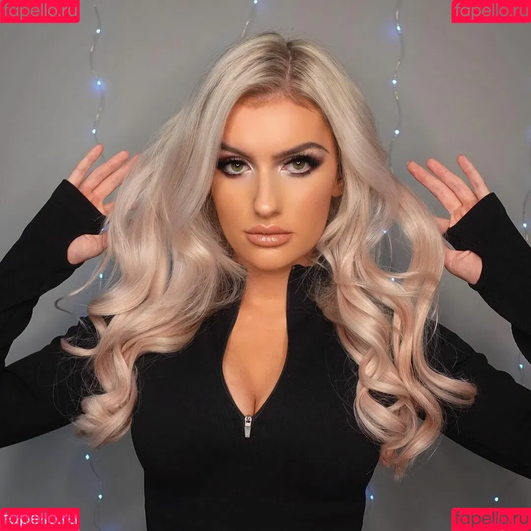 Mariah May Onlyfans Photo Gallery 