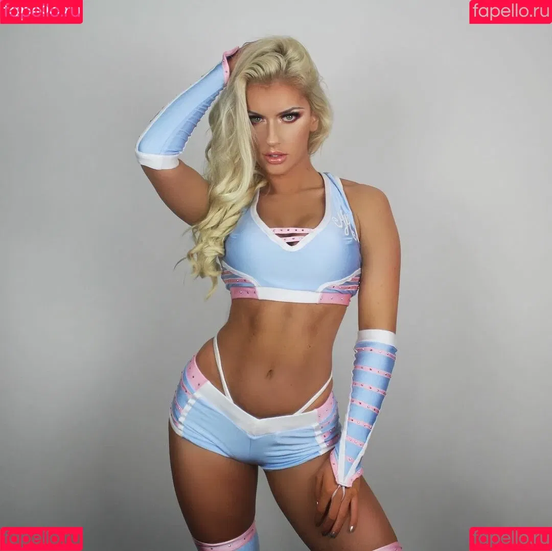 Mariah May Onlyfans Photo Gallery 