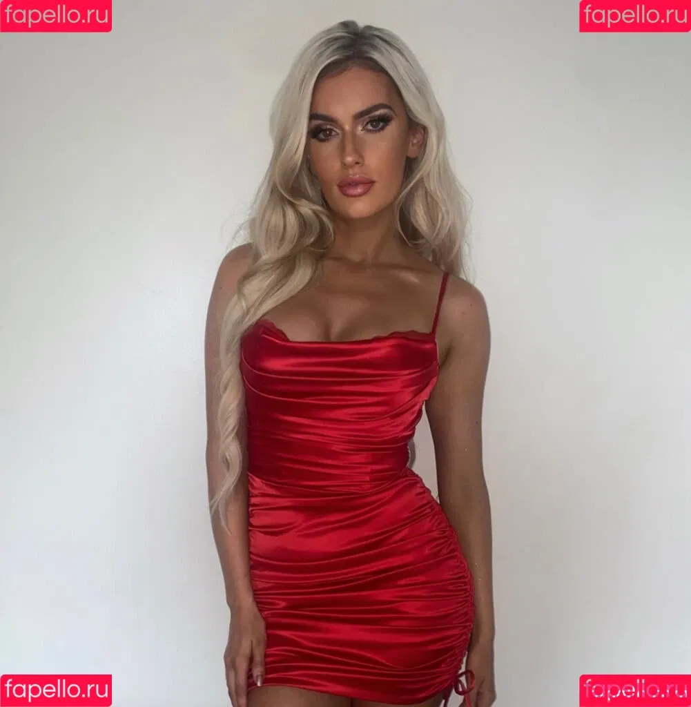 Mariah May Onlyfans Photo Gallery 