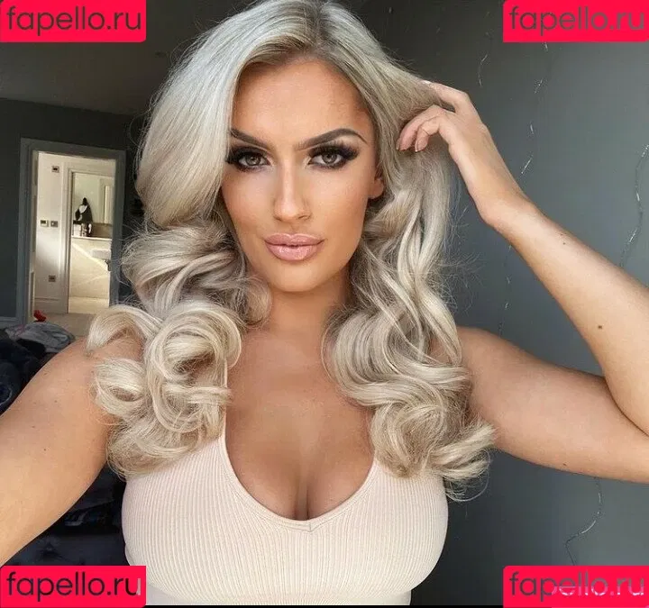 Mariah May Onlyfans Photo Gallery 