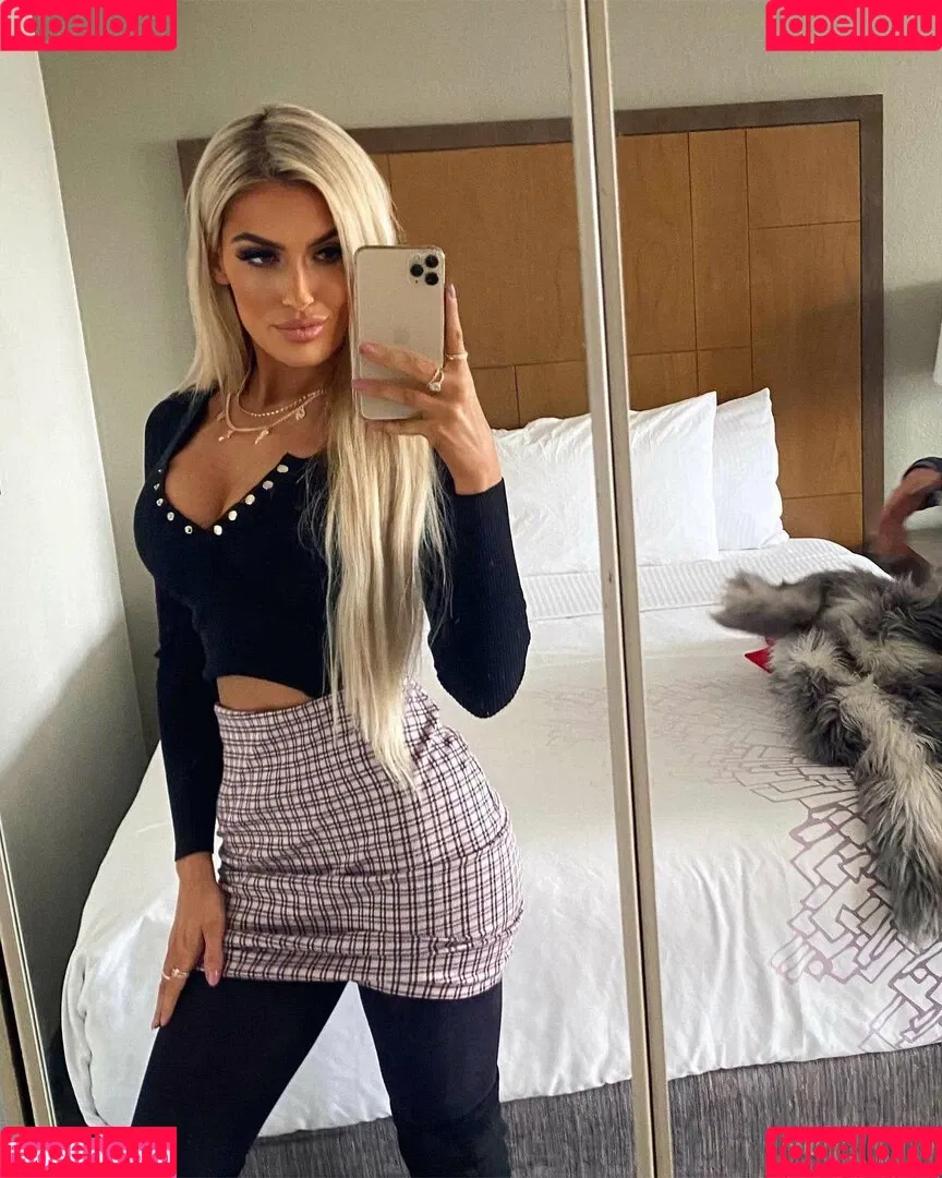 Mariah May Onlyfans Photo Gallery 
