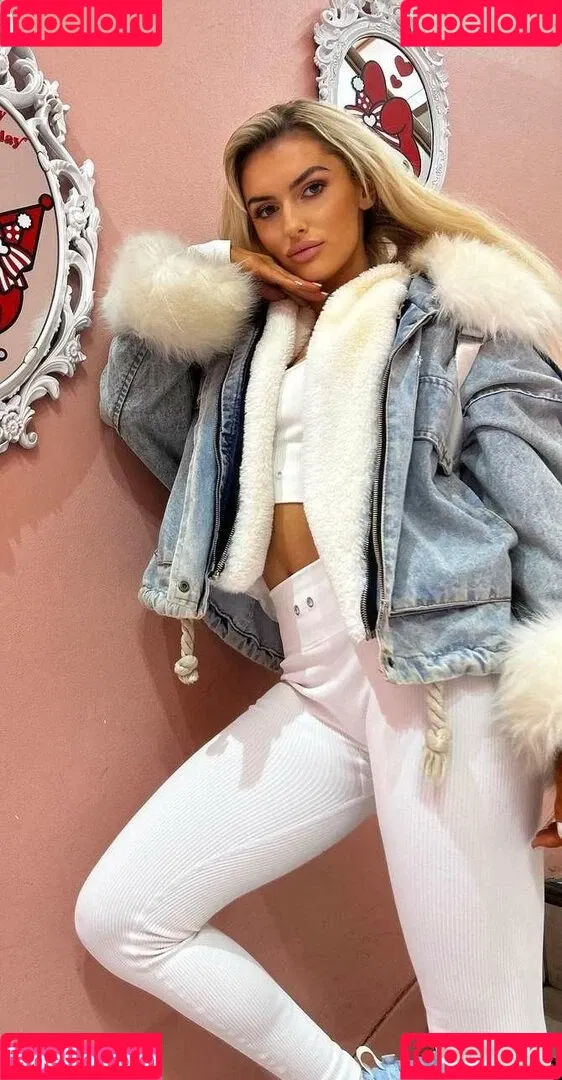 Mariah May Onlyfans Photo Gallery 