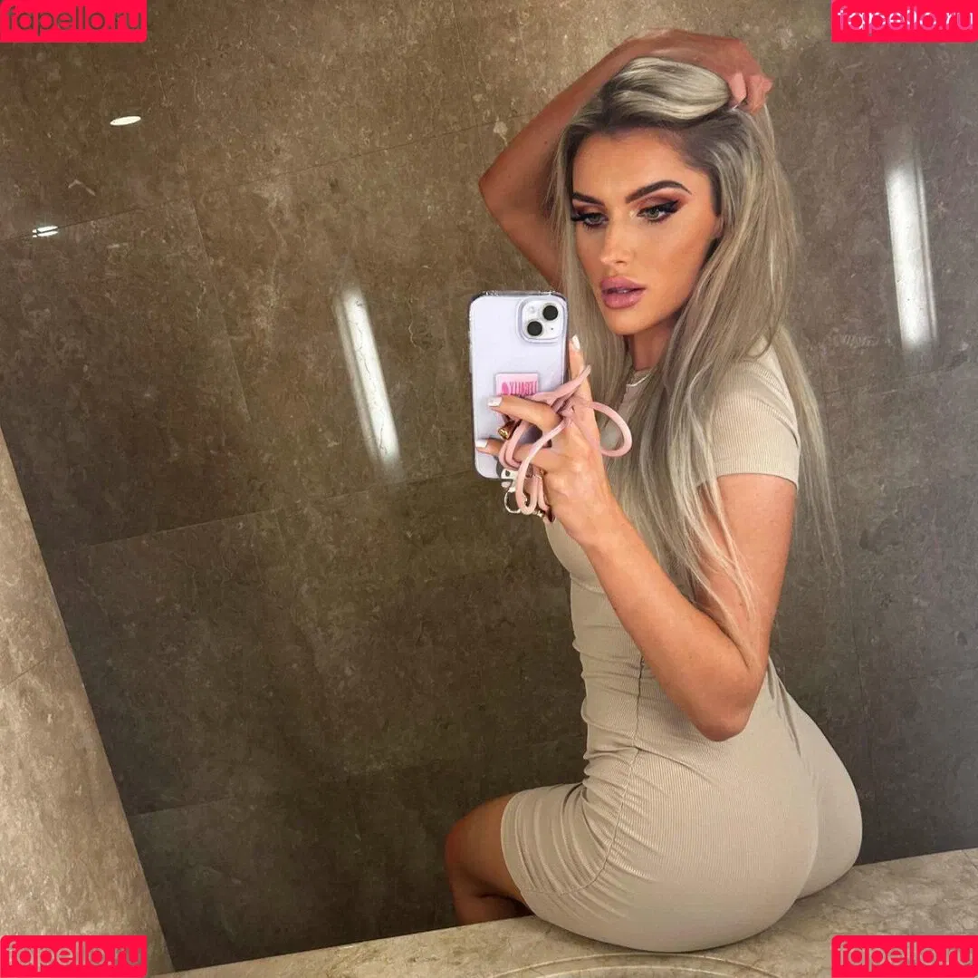 Mariah May Onlyfans Photo Gallery 