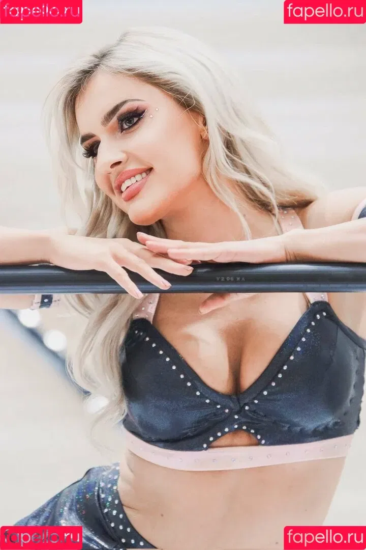 Mariah May Onlyfans Photo Gallery 