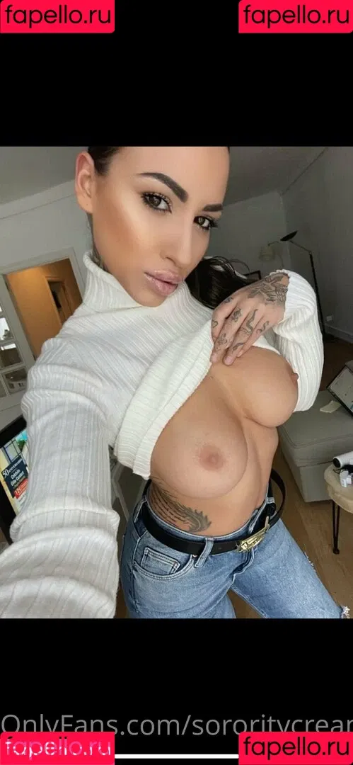 sororitycream18 Onlyfans Photo Gallery 