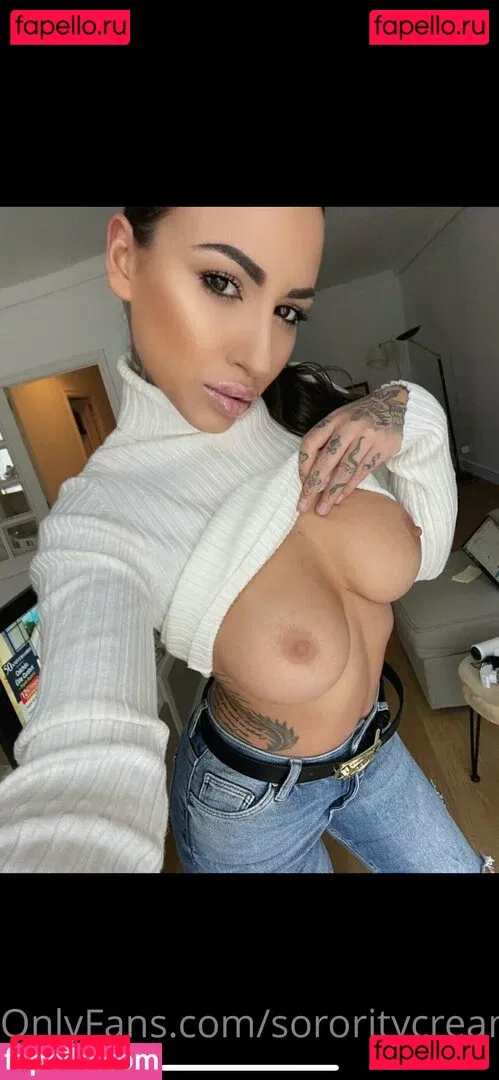 sororitycream18 Onlyfans Photo Gallery 