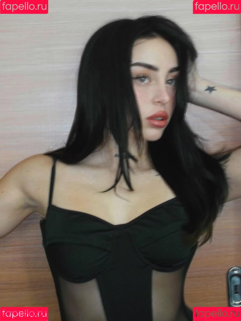 Nicki Nicole Onlyfans Photo Gallery 