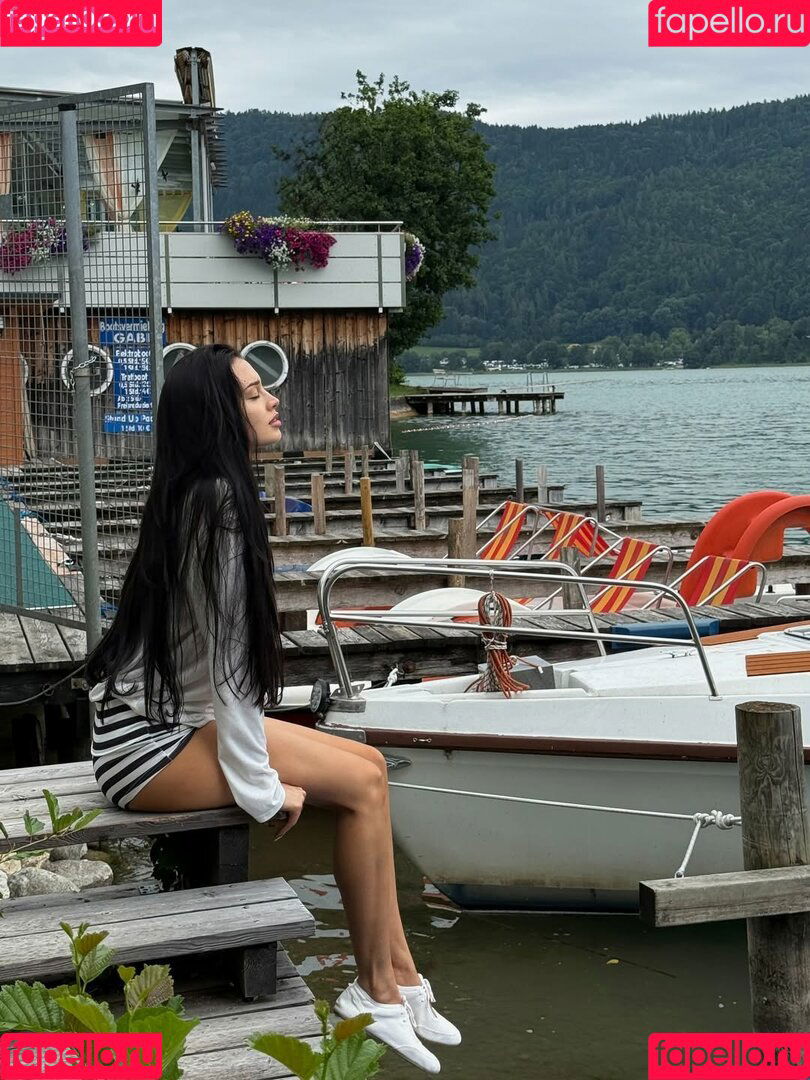 Daria Zaritskaya Onlyfans Photo Gallery 