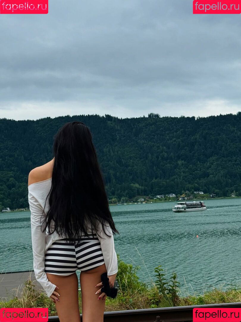 Daria Zaritskaya Onlyfans Photo Gallery 