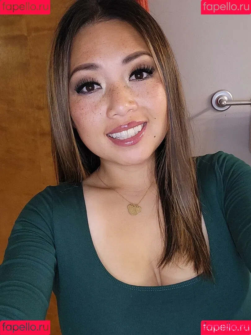 Jee Yung Onlyfans Photo Gallery 