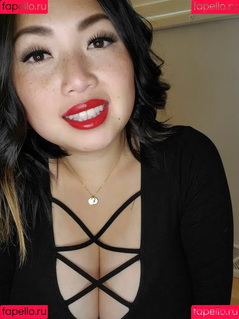 Jee Yung Onlyfans Photo Gallery 
