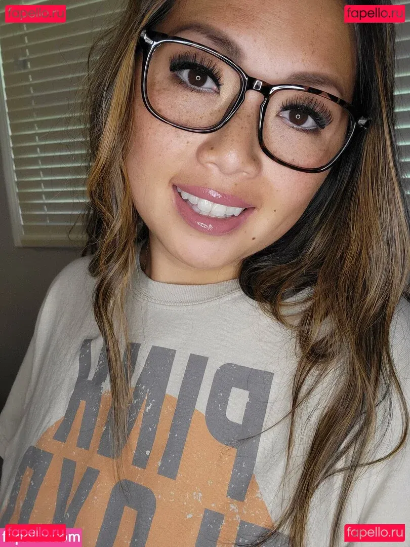 Jee Yung Onlyfans Photo Gallery 