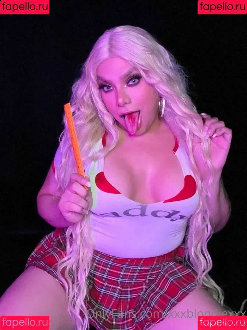 xxxblondiexxx Onlyfans Photo Gallery 