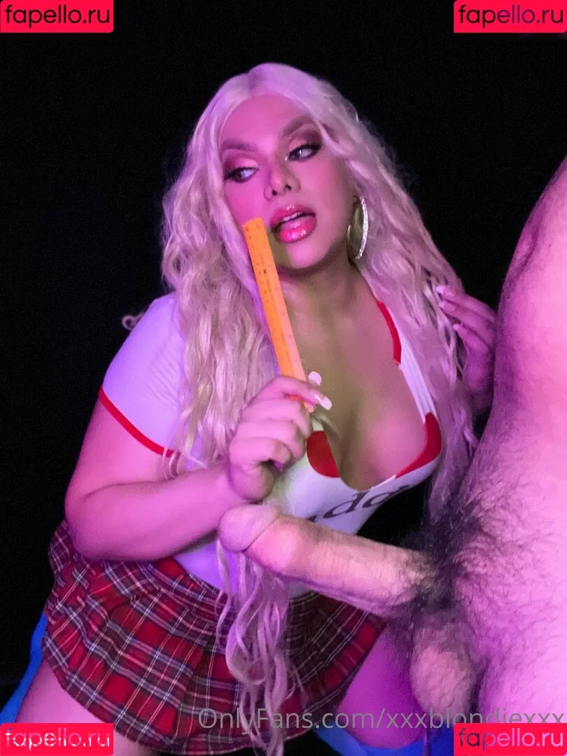 xxxblondiexxx Onlyfans Photo Gallery 